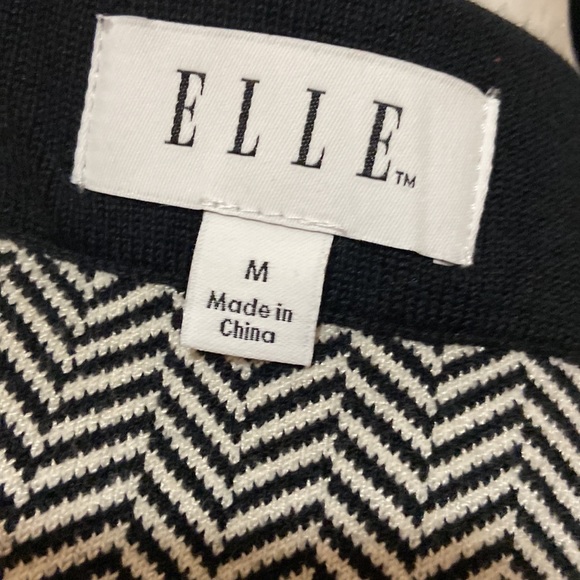 SOLD ! Stretchy warm Pencil skirt . - Picture 3 of 4